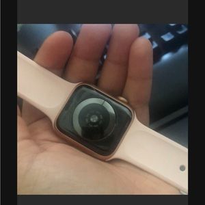 Apple Watch rose gold 44mm